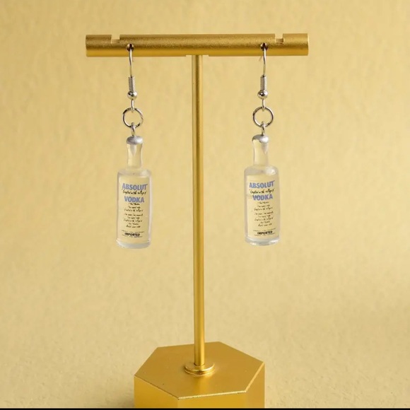 Absolut Design Dangle Earrings - Picture 1 of 2